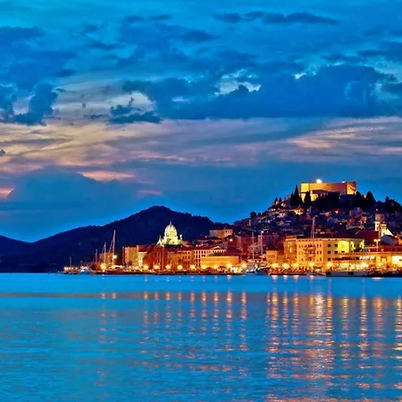 In Brodarica With Sea View, Balcony, Air Conditioning, Wifi Apartment