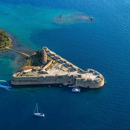 Apartmán In Brodarica With Sea View, Balcony, Air Conditioning, Wifi *