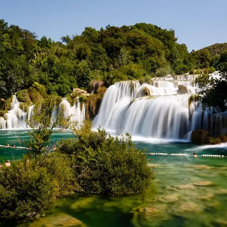 In Brodarica With Sea View, Balcony, Air Conditioning, Wifi Apartment Razine