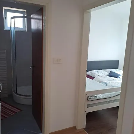 In Brodarica With Sea View, Balcony, Air Conditioning, Wifi Razine