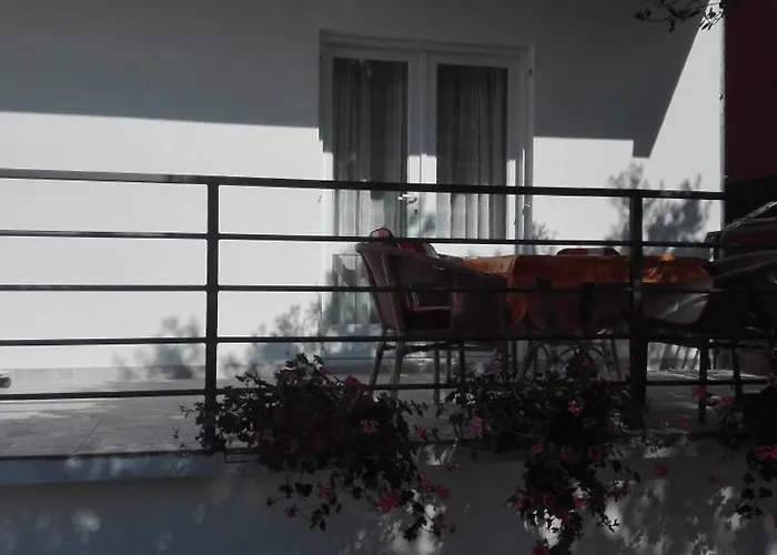 In Brodarica With Sea View, Balcony, Air Conditioning, Wifi Apartmán