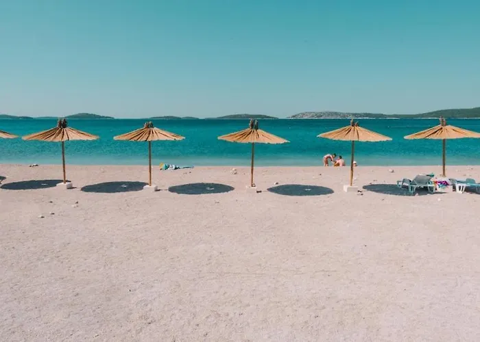 Apartmán In Brodarica With Sea View, Balcony, Air Conditioning, Wifi