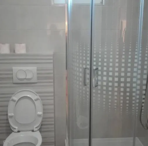 In Brodarica With Sea View, Balcony, Air Conditioning, Wifi Apartment Razine